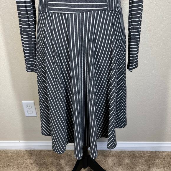 Modcloth Gray White Stripe Weekend Plans Skater Dress Ribbed Stretch Size L - Picture 9 of 15